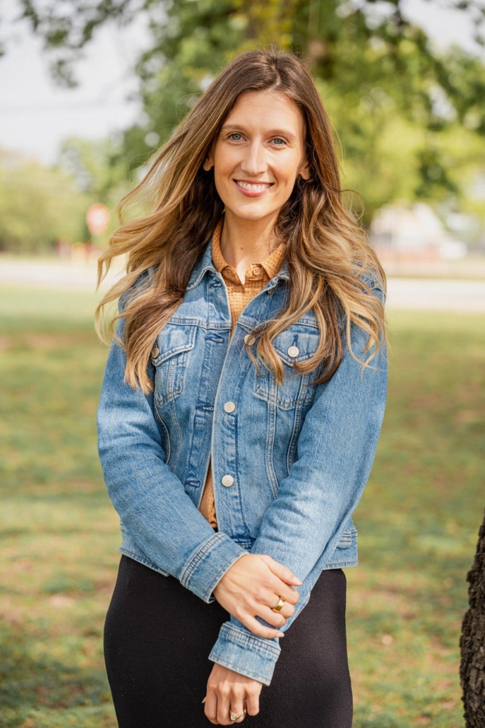 bio picture for Elyse Sellman ARK of Highland Lakes Engagement Director